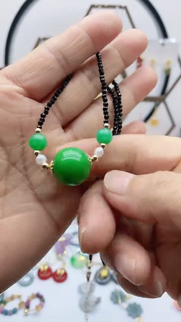 颈饰未镶嵌翡翠111