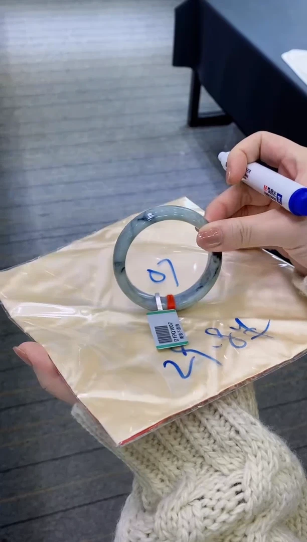 【闪购商品】翡翠手镯未镶嵌1111111111