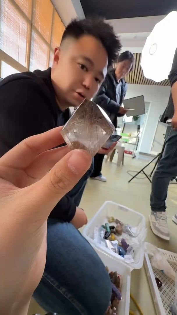 未镶嵌珠宝半成品水晶B012