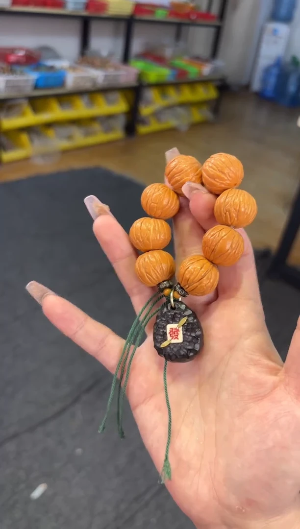 【闪购商品】菩提根/象牙果吊坠  18mm猴头凤羽发发手捻