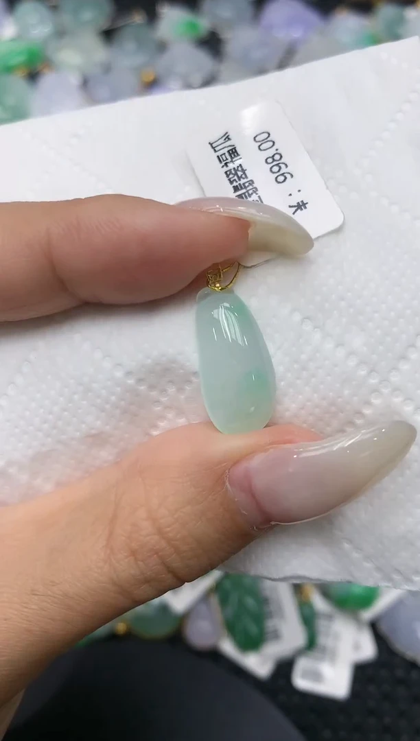 颈饰18K金镶嵌翡翠11111111