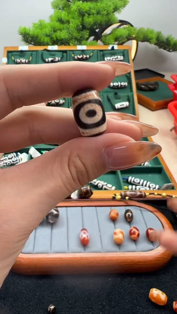 玛瑙/玉髓（覆膜）颈饰未镶嵌15.(微瑕随机发货)