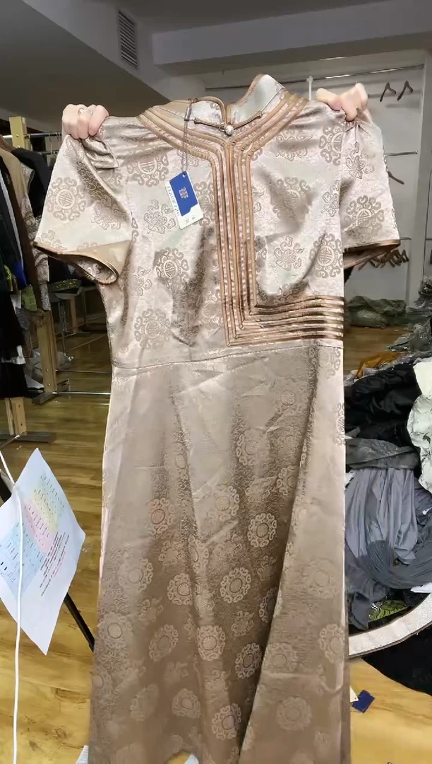 连衣裙       XL码      115-125斤