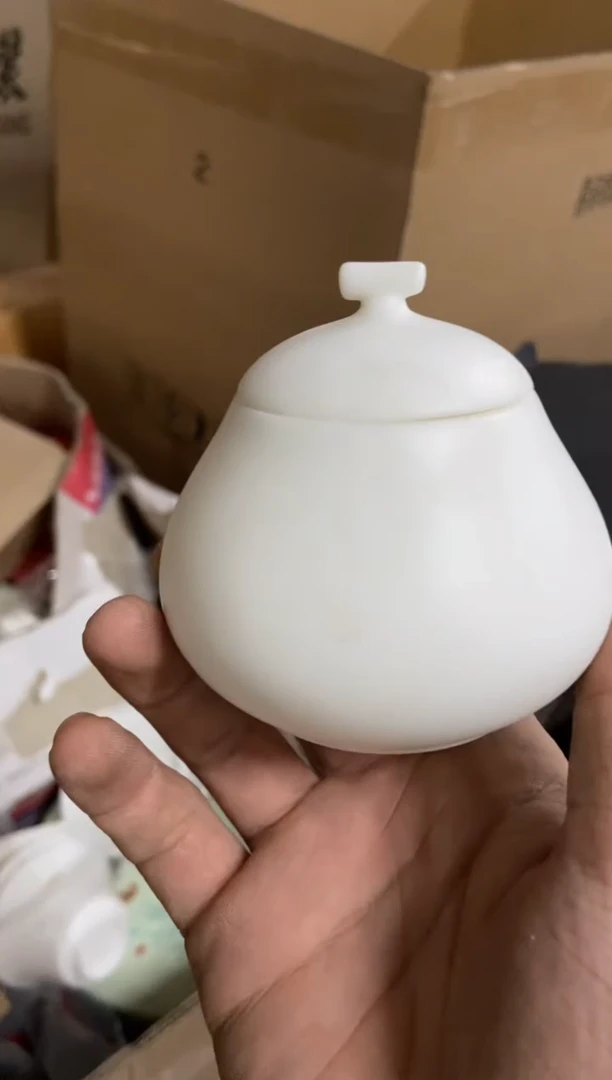 无运费险有瑕疵的摄影的产品有使用过的痕迹有点脏介意勿拍