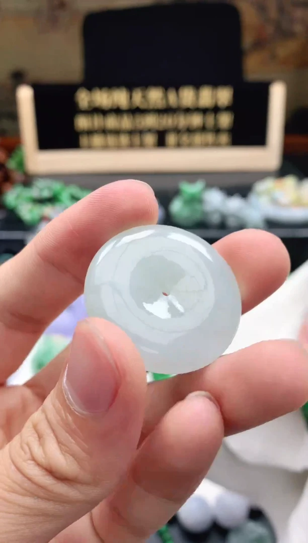 颈饰未镶嵌翡翠天然缅甸翡翠A货 有根细纹 36