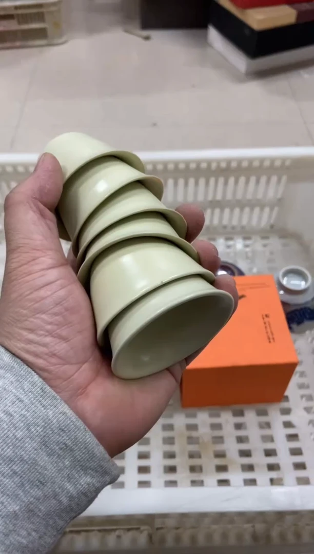 无运费险有瑕疵的摄影的产品有使用过的痕迹有点脏介意勿拍