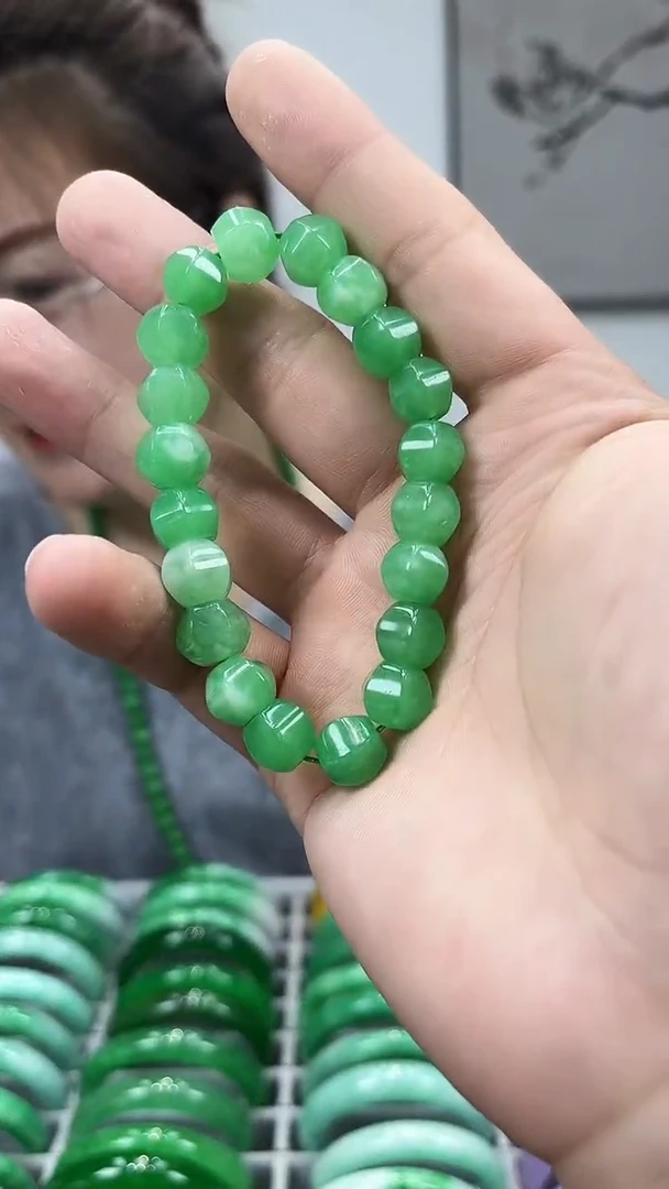 【闪购商品】翡翠手链未镶嵌s81 正阳绿呱呱手串 卡10mm