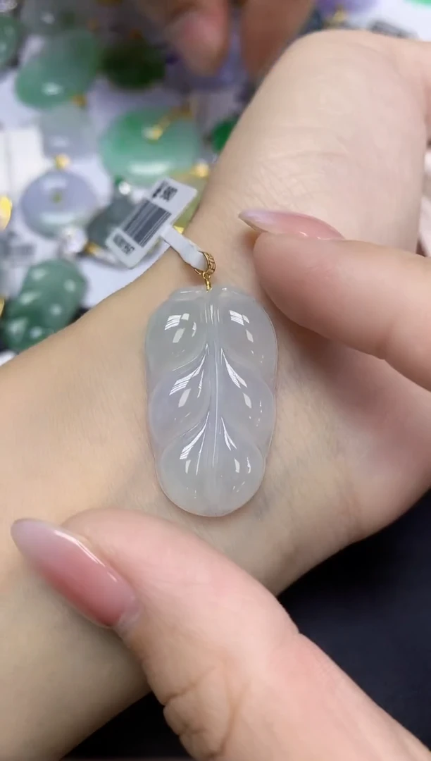 颈饰18K金镶嵌翡翠天然缅甸翡翠A货百元以上9元证书费自理