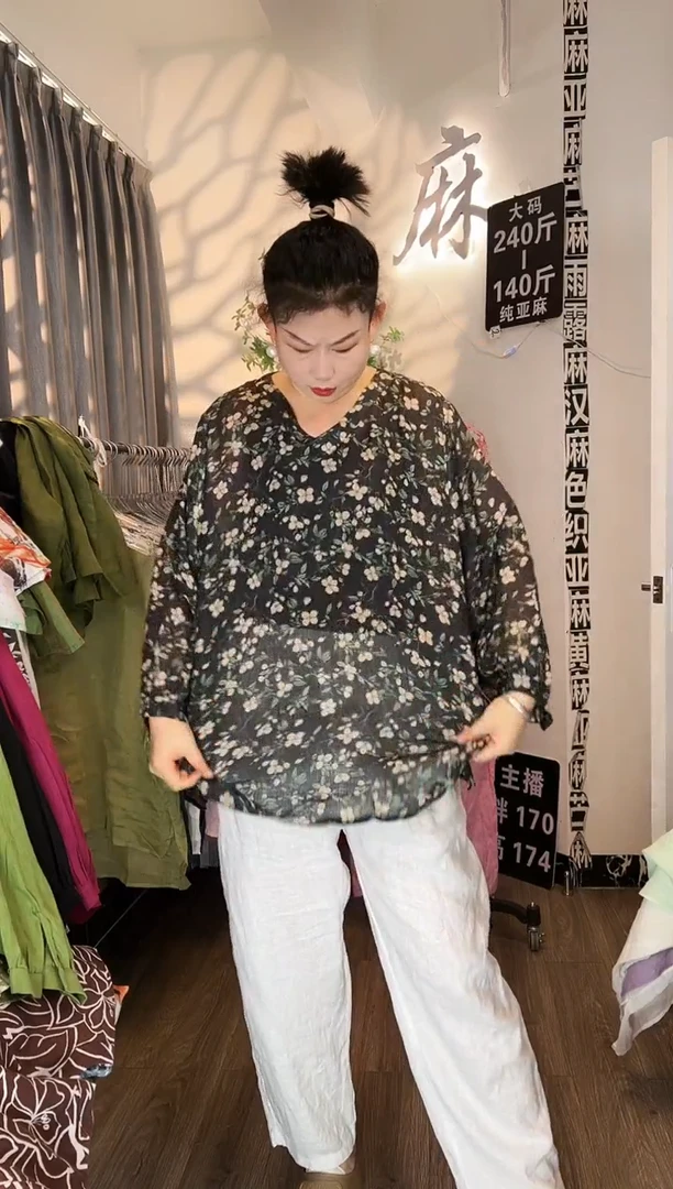 亚麻大码女装系列。