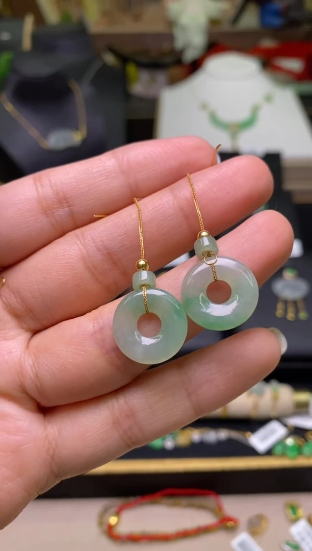 【闪购商品】翡翠颈饰18K金镶嵌净货18327