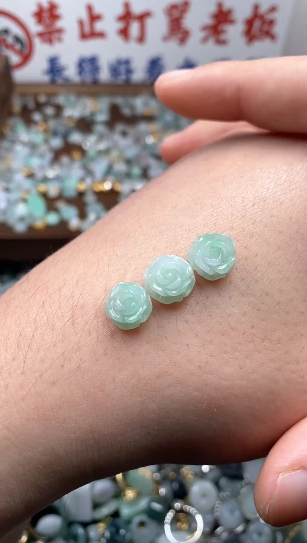【闪购商品】翡翠颈饰未镶嵌多样性链接