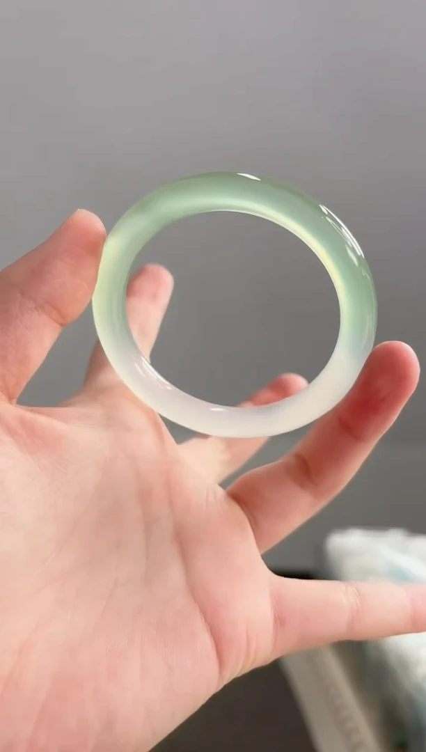 玛瑙/玉髓手镯未镶嵌56圈