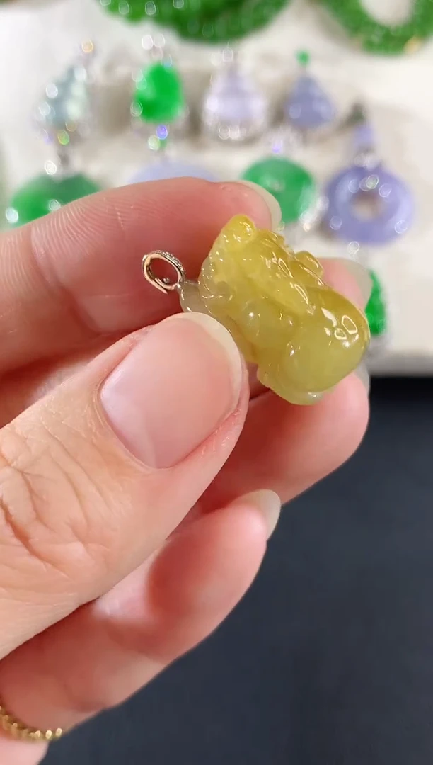 吊坠(不含链)18K金镶嵌翡翠31