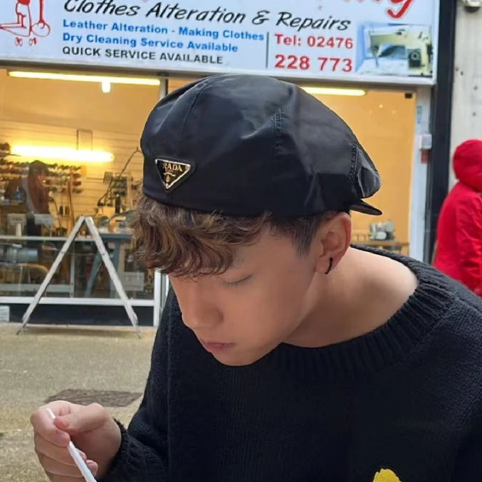 99新 Prada/普拉达 坤球奢选普拉达贝雷帽