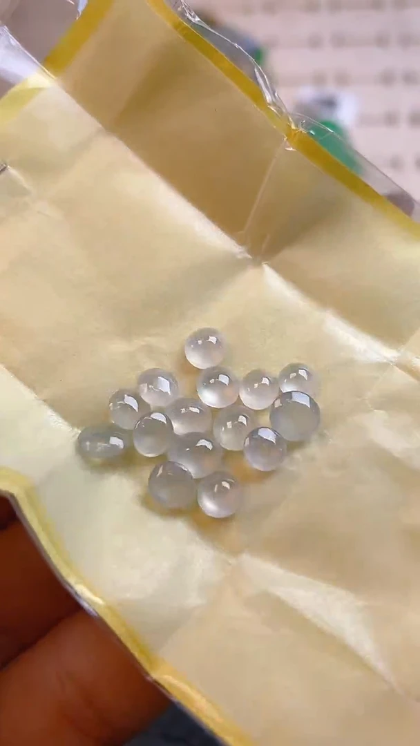 【闪购商品】翡翠耳饰未镶嵌天然A货翡翠95