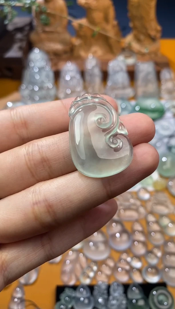 【闪购商品】定制翡翠未镶嵌如意32*21.4*4.2