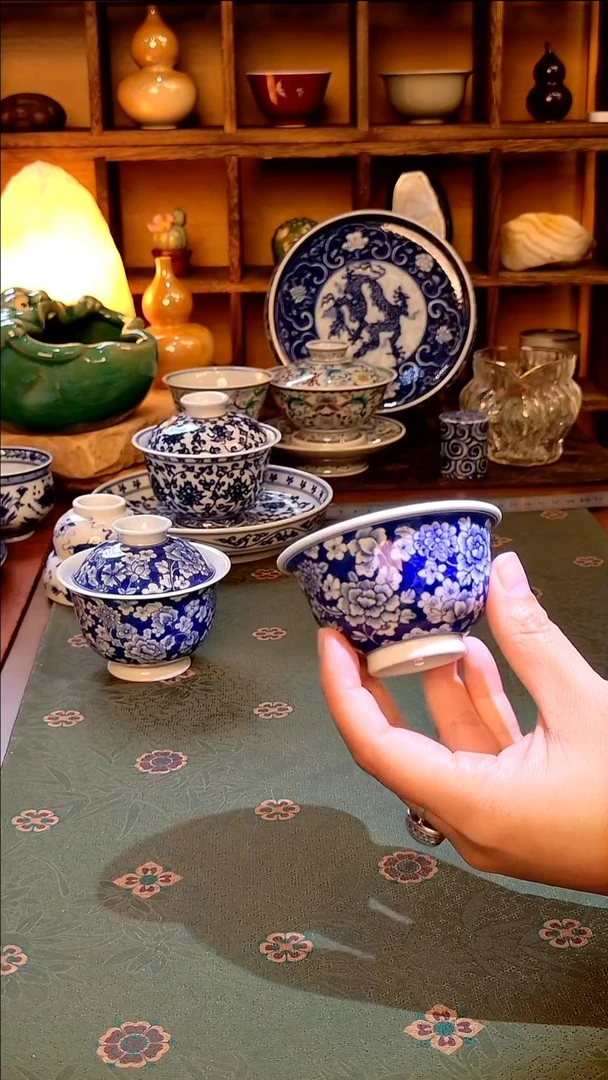 【手工手绘百花压手杯】