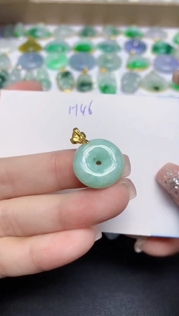 颈饰未镶嵌翡翠天然缅甸翡翠A货翡翠百元以上9元证书费自理