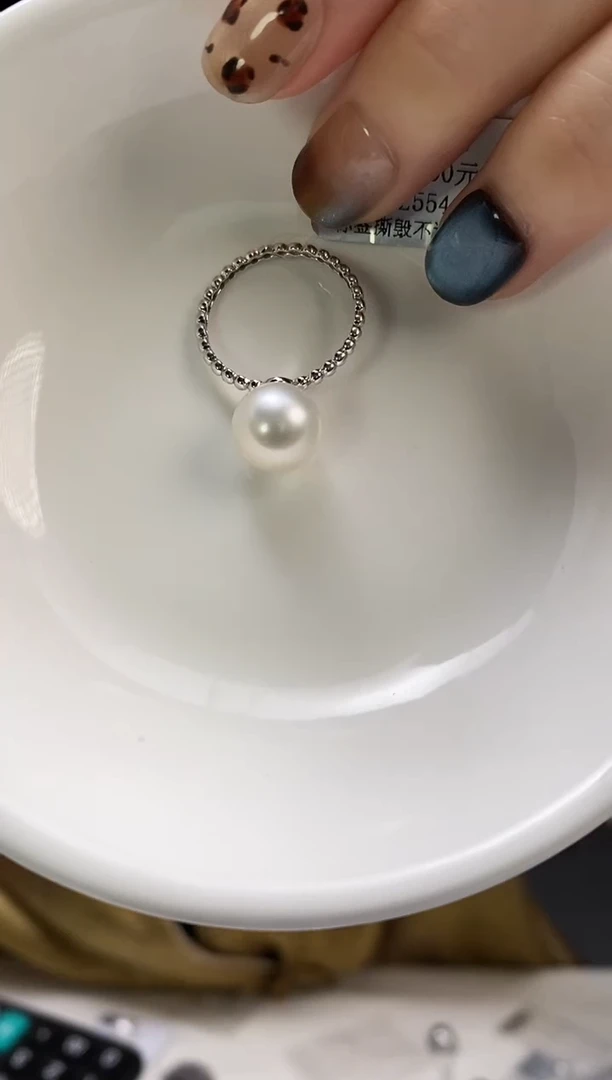 18K金镶嵌戒指海水珍珠10-11澳白珍珠戒指