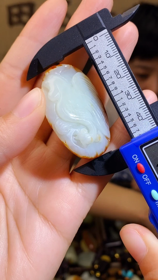 和田玉未镶嵌颈饰1