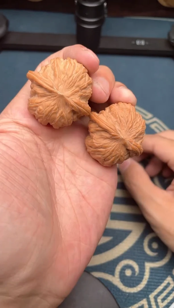 文玩核桃吊坠磨盘全品37