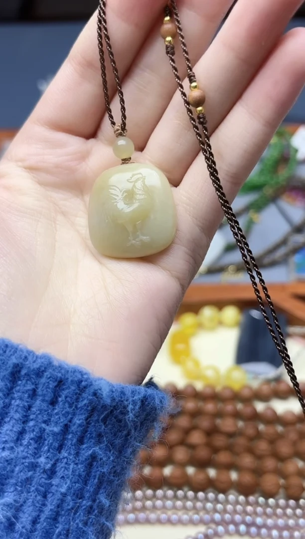 颈饰未镶嵌和田玉诺*和田玉鸡吊坠HX