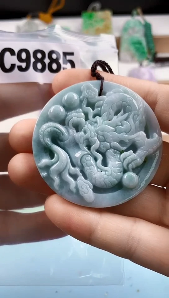 翡翠未镶嵌颈饰天然翡翠吊坠挂件