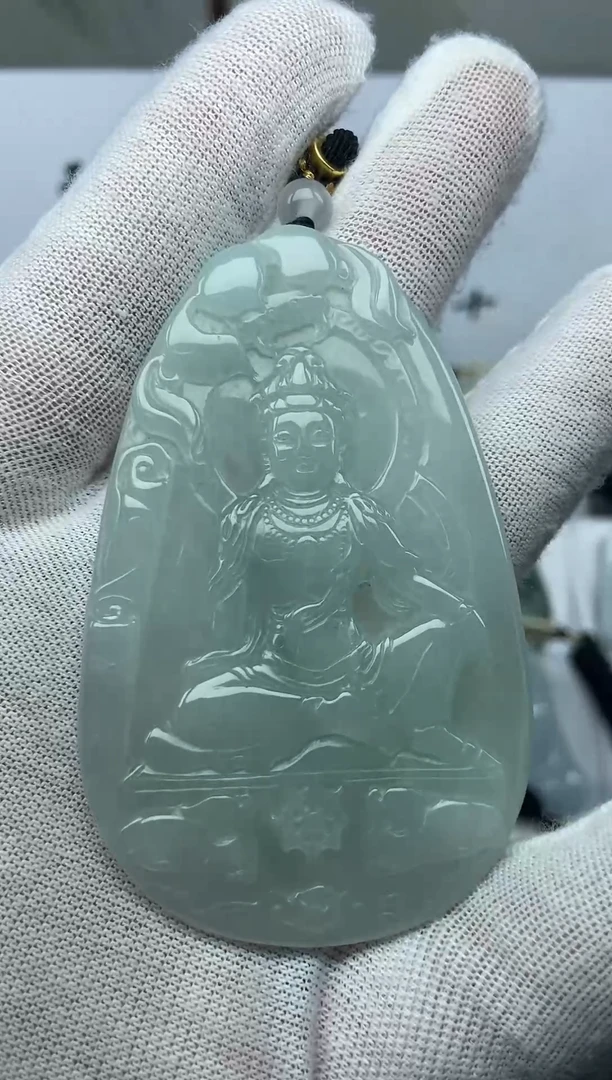 颈饰未镶嵌翡翠观音