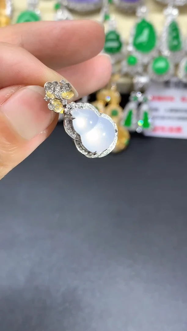 颈饰18K金镶嵌翡翠283-中国好珍宝