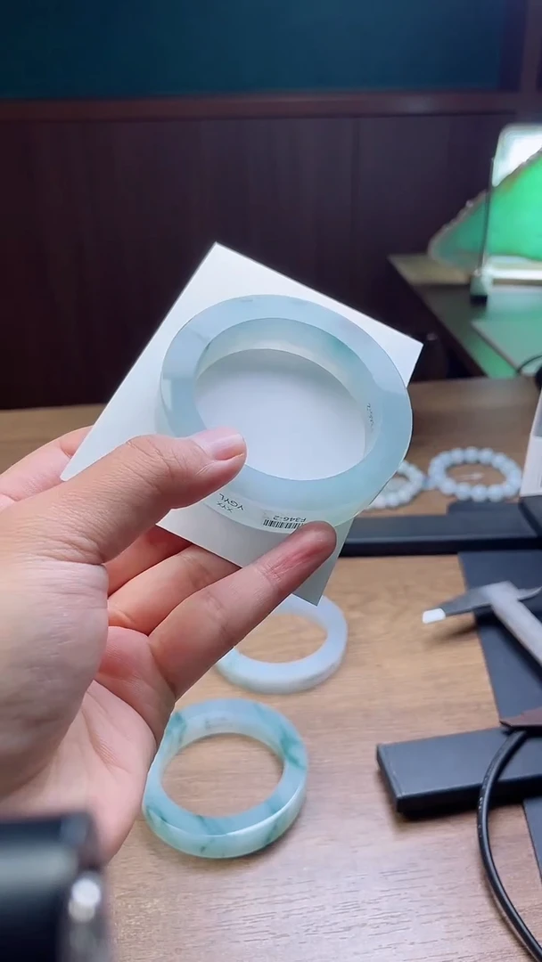 定制翡翠手镯未镶嵌H**惠定制