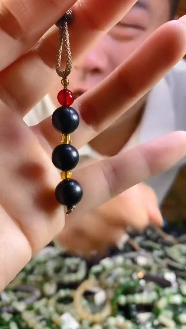 和田玉未镶嵌颈饰多样性发货，拍一发一