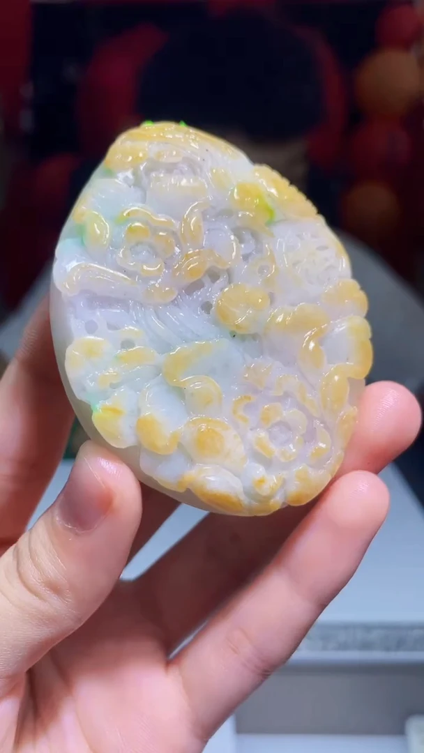 【闪购商品】翡翠吊坠(不含链)未镶嵌Q73