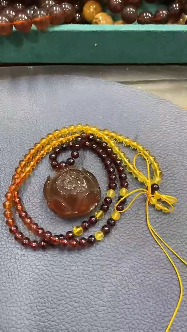 未镶嵌琥珀裸石紫罗兰牡丹吊坠多样性发其一