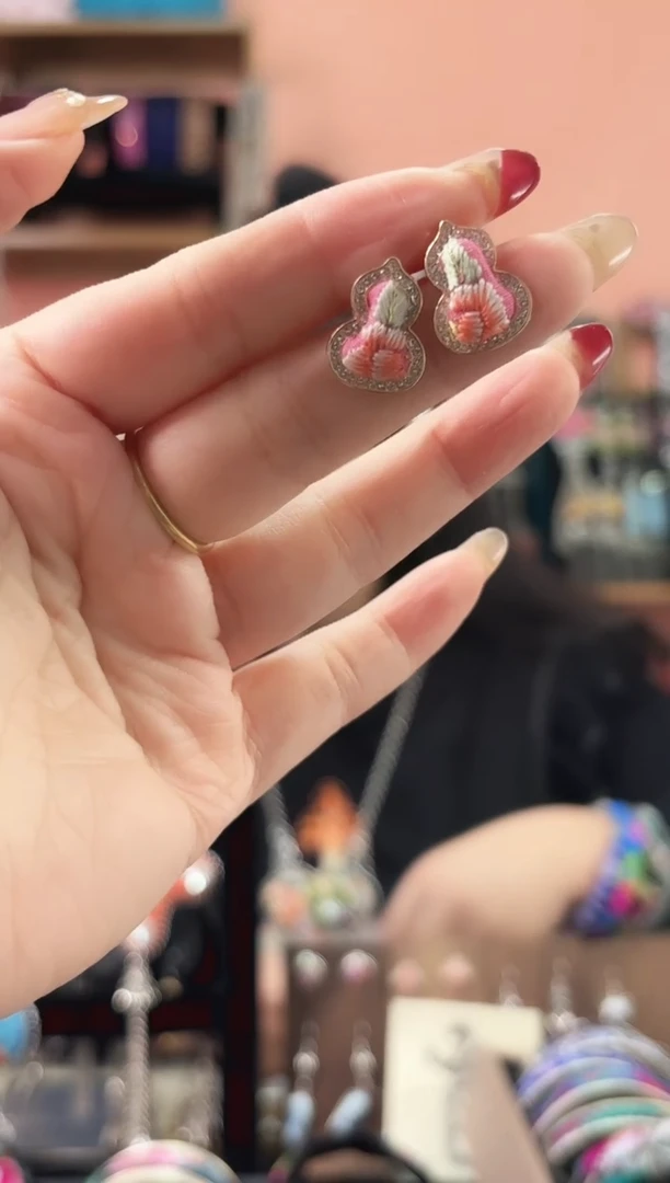 织绣艺枝独绣手工饰品109