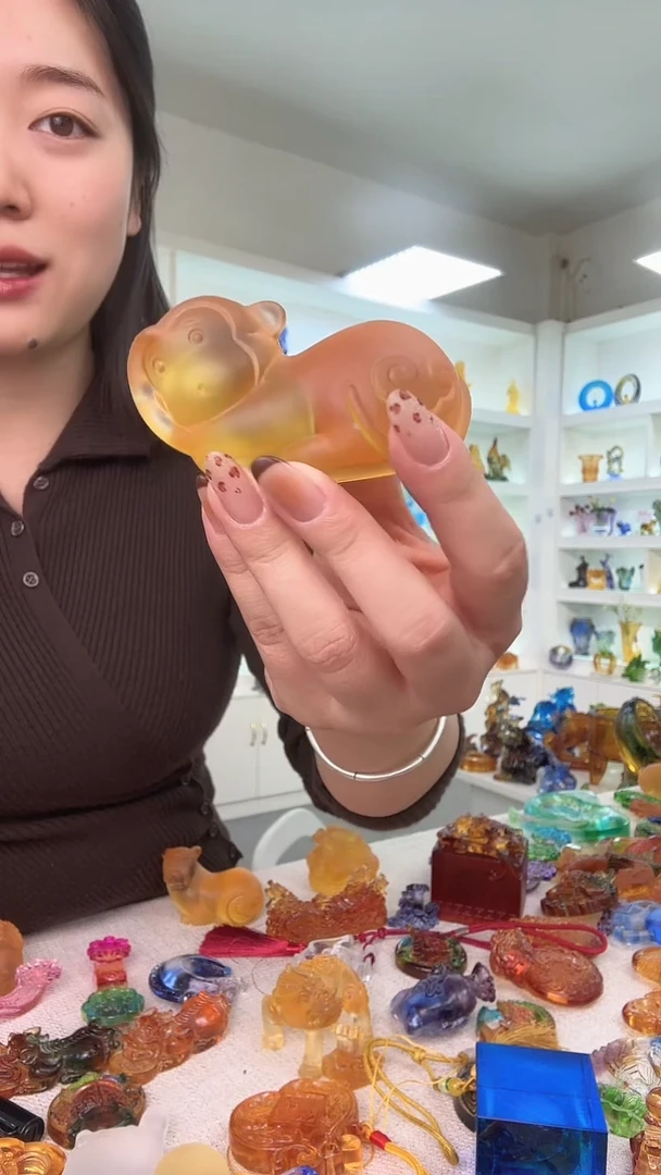 手工艺品琉璃小胖猴