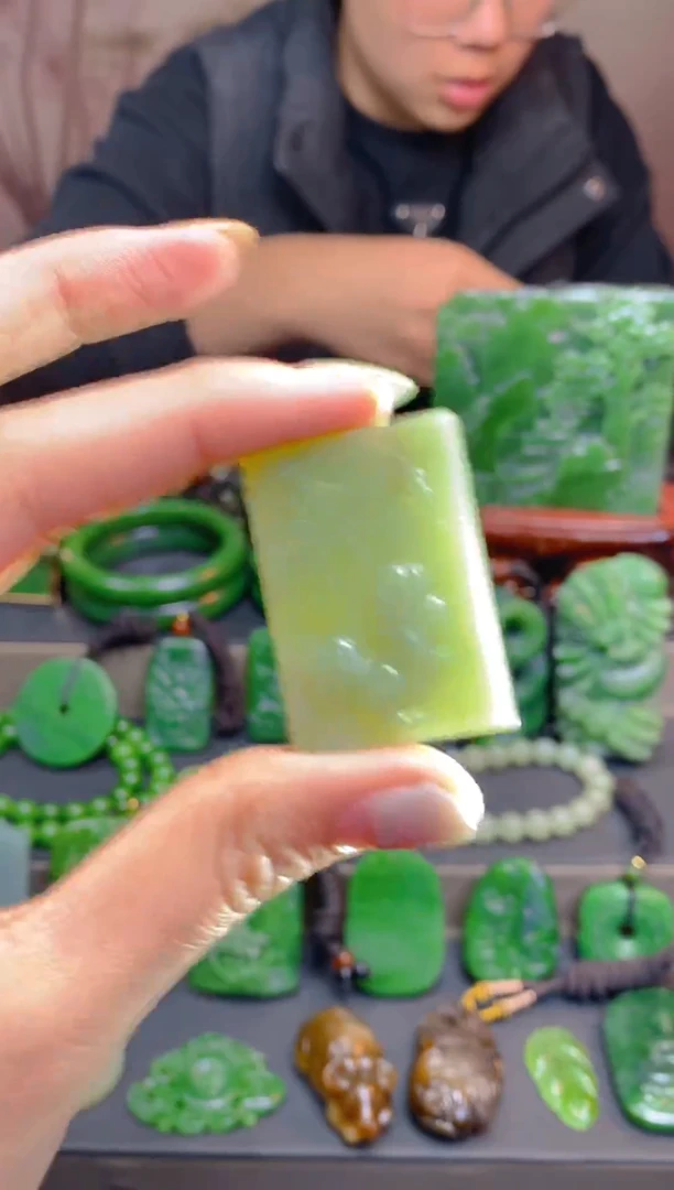 未镶嵌和田玉珠宝半成品1