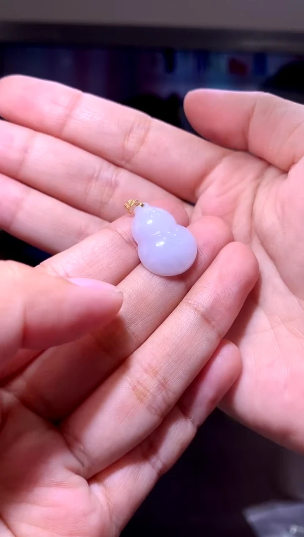 颈饰未镶嵌翡翠挂件