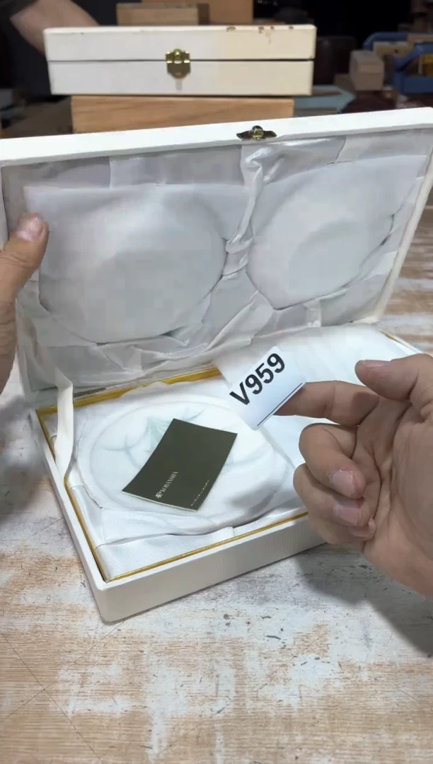 瓷片雪*直播定闪专用链接8888