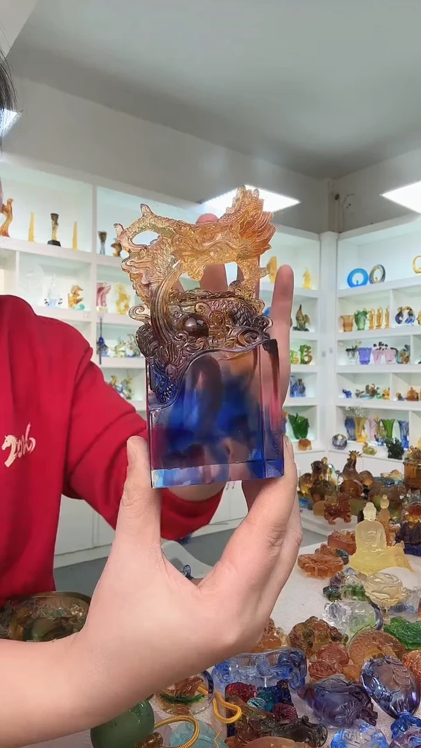 手工艺品琉璃龙行天下