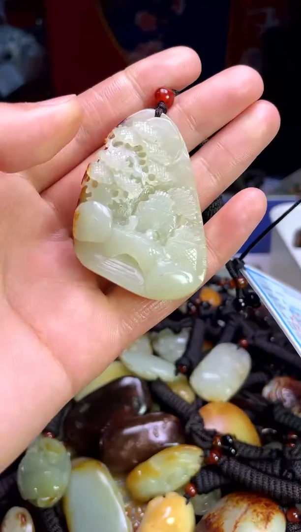 【闪购商品】和田玉颈饰未镶嵌3