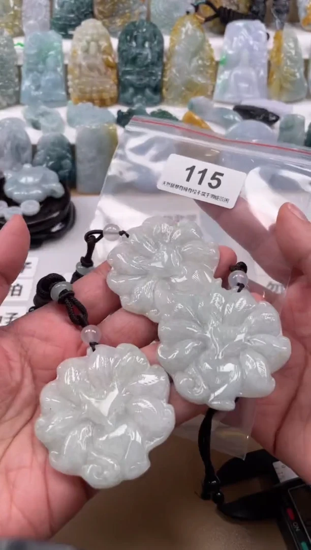 【闪购商品】翡翠颈饰未镶嵌天然缅甸A货翡翠多样性发一九尾狐115