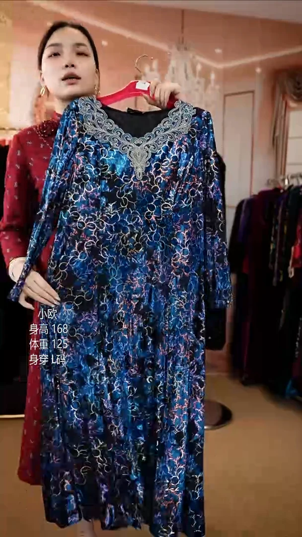 挂脖款125斤以内能穿125斤以内能穿