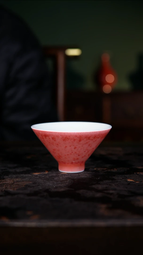 杯子白泥高温铜红釉豇豆红