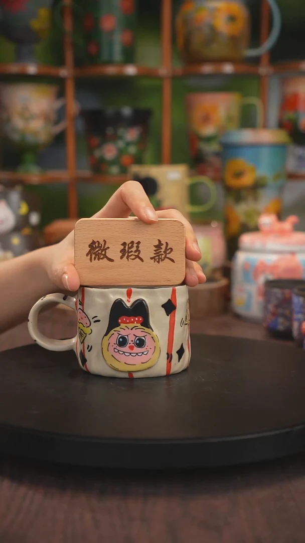 景德镇釉下彩手绘拉布布微瑕