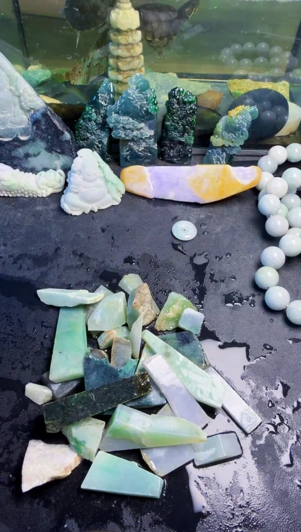 颈饰未镶嵌翡翠天然翡翠030