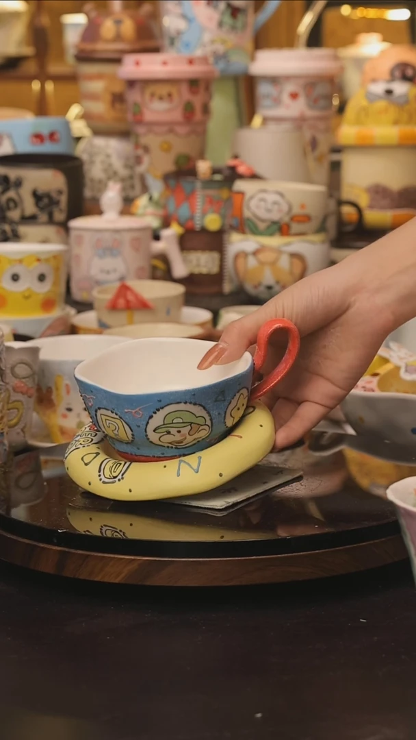 景德镇釉下彩绘设计师款式陶瓷