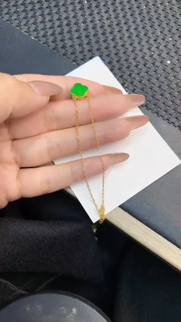 颈饰未镶嵌翡翠1