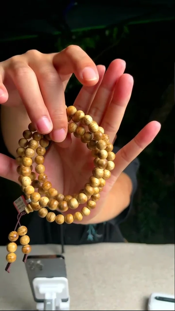 沉香手串海南沉香麻丝油0.8规格圆珠多圈