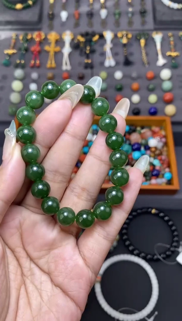 未镶嵌和田玉挂件10mm碧玉圆珠手串