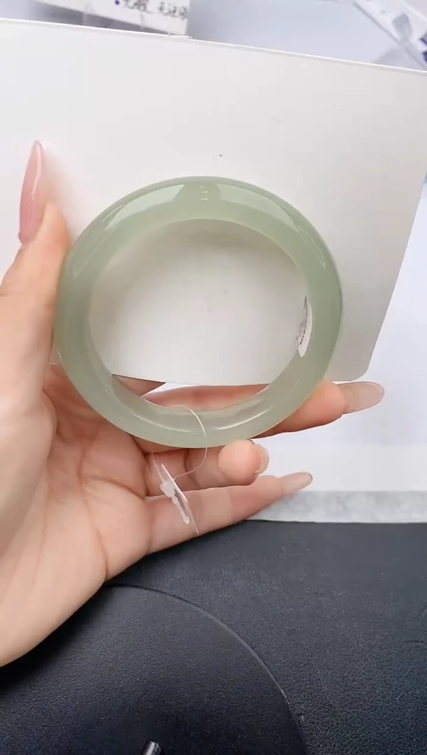 未镶嵌手镯石英质玉w105-DB58+